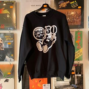 Music Mania 50 Years sweater size XL by Music Mania 