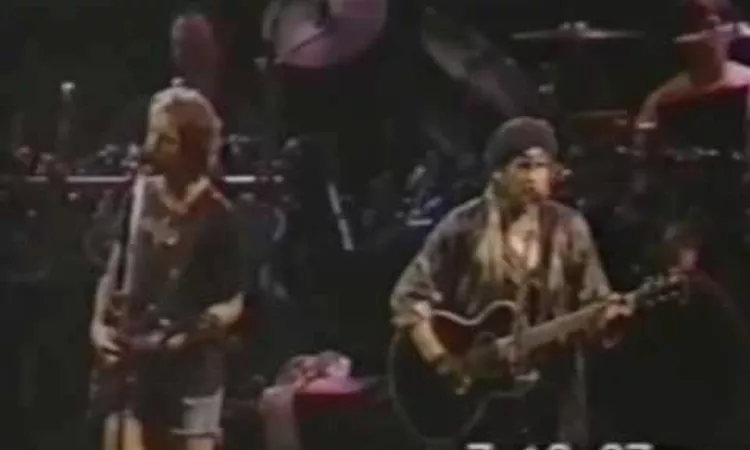 Joey (2 cam) - Dylan & The Dead - 7-12-1987 Giants Stadium, NY (set3-11)