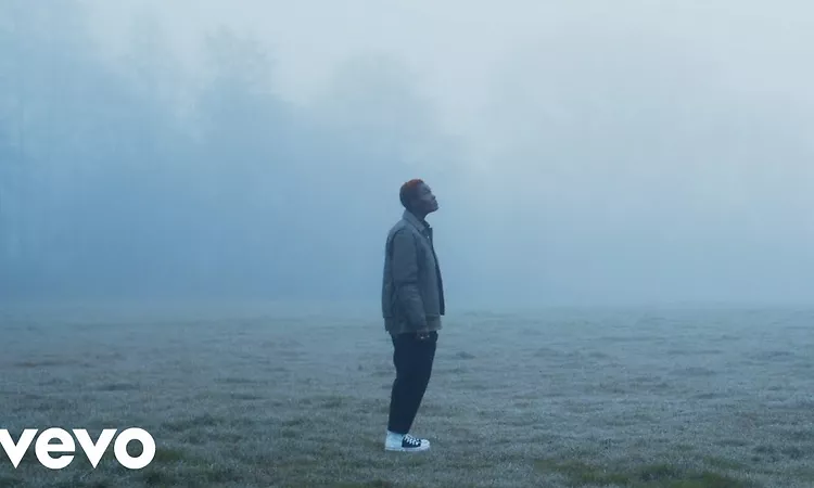 Arlo Parks - Caroline (Official Video)