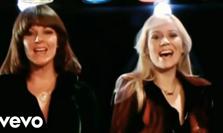 Abba - Dancing Queen (Official Video)