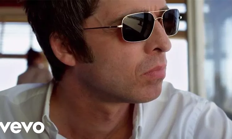 Noel Gallagher?s High Flying Birds - The Death Of You And Me