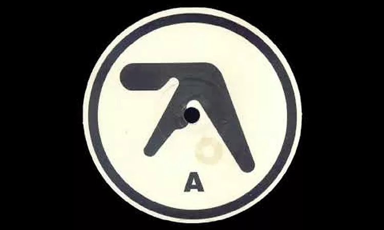 APHEX TWIN - XTAL (AMB LP 3922)