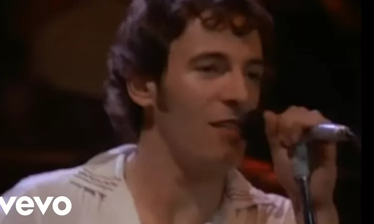 Bruce Springsteen - Dancing In the Dark (Official Video)