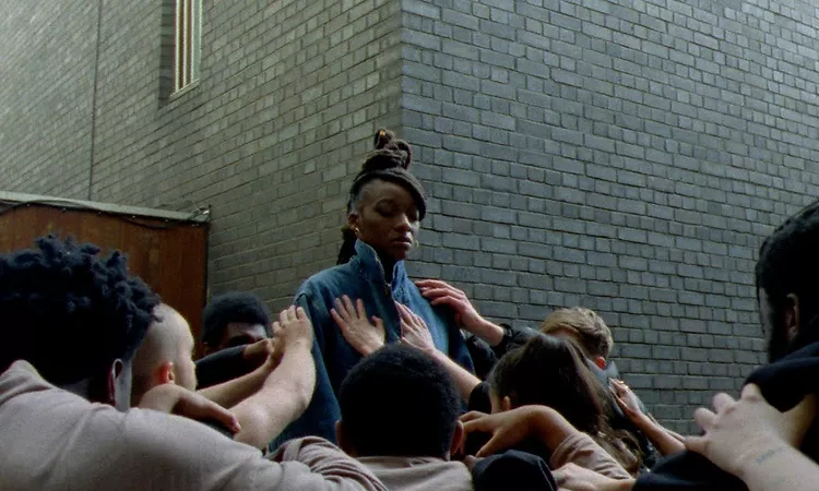 Little Simz - Introvert (Official Video)