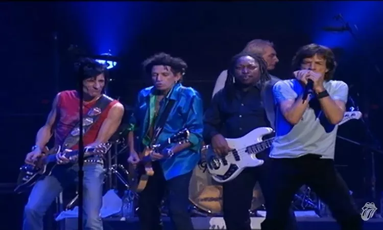 The Rolling Stones - Midnight Rambler (Live) - OFFICIAL
