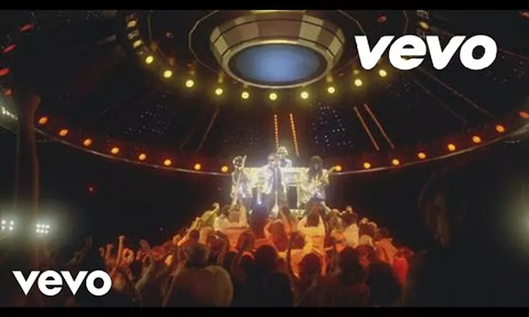 Daft Punk - Lose Yourself to Dance (Official Version)