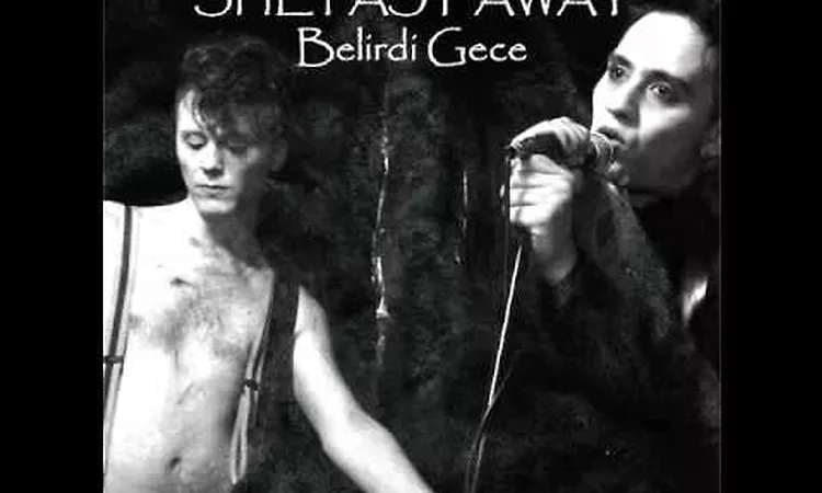 She Past Away - Kasvetli Kutlama