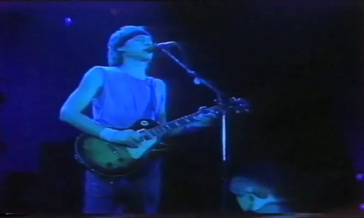 Dire Straits - Brothers In Arms (Official Video)