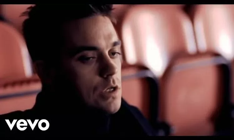 Robbie Williams - She's The One (Official Video)