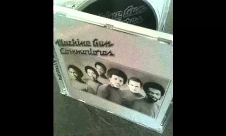 Commodores - Machine Gun