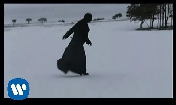 Lykke Li - I Follow Rivers (Director: Tarik Saleh)