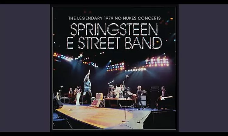 Thunder Road (Live at Madison Square Garden, New York, NY - 09/21/79)