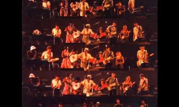 Talking Heads - Houses In Motion (The Name of This Band Is Talking Heads)