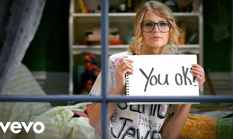 Taylor Swift - You Belong With Me