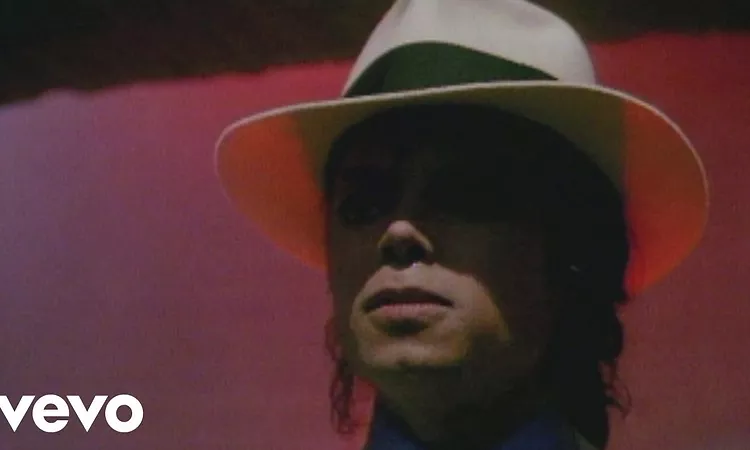 Michael Jackson - Smooth Criminal (Official Video)