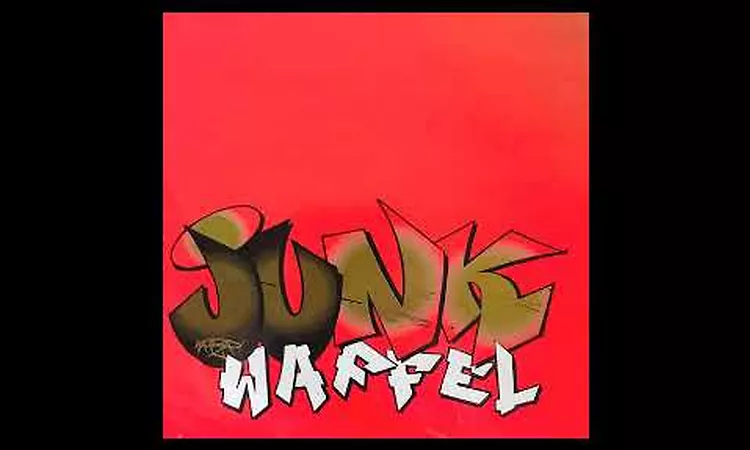 Junkwaffel  - Substrata (Original Mix)