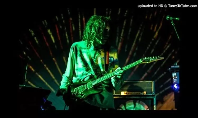 Ozric Tentacles ? Bizarre Bazaar [HQ Audio] Strangeitude 1991