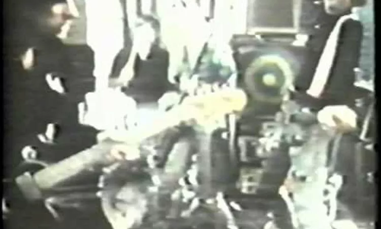 Sonic Youth - Teenage Riot
