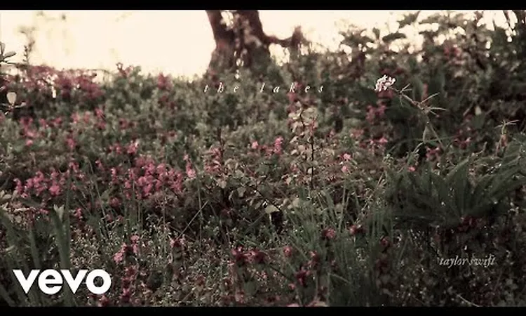 Taylor Swift - the lakes (Official Lyric Video)