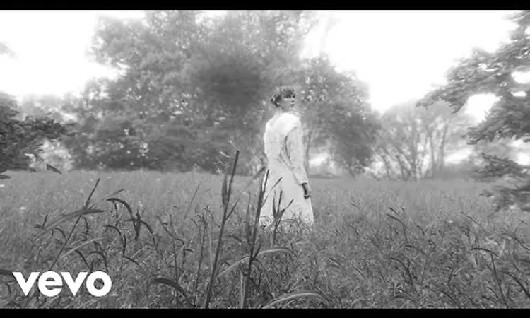 taylor swift - the lakes (original version) [audio]