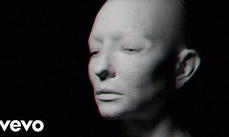 Massive Attack - The Spoils ft. Hope Sandoval