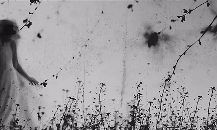 Massive Attack - The Spoils (feat. Hope Sandoval)