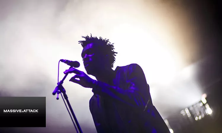 Massive Attack BLUE LINES 2012