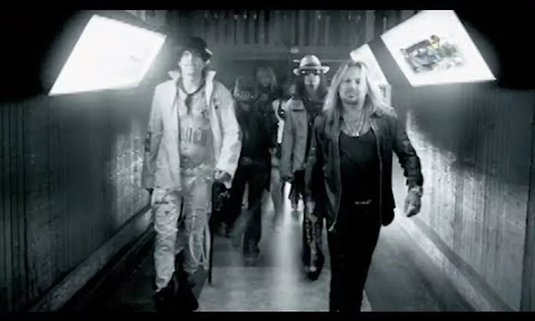 M?tley Cr?e - Saints of Los Angeles (Official Music Video)