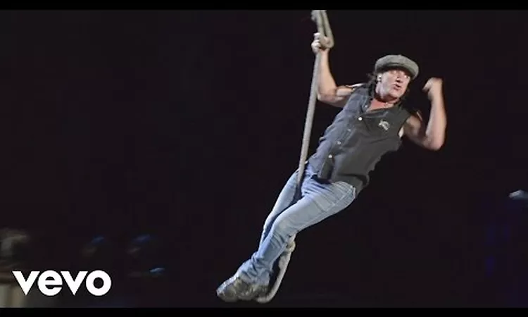 AC/DC - Hells Bells (Live At River Plate, December 2009)