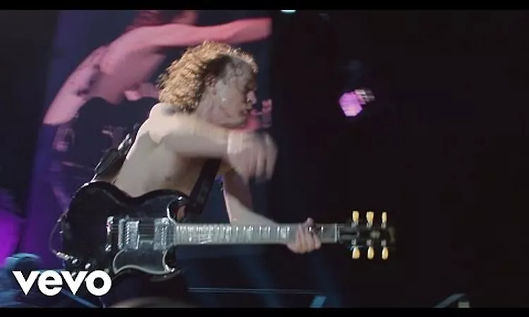 AC/DC - Shoot to Thrill (Live At River Plate, December 2009)
