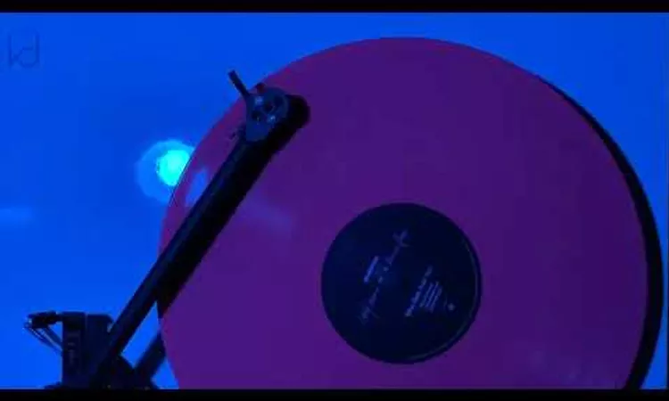 Madonna - Future Lovers (Vinyl Video)