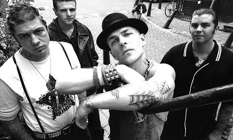 RANCID - AND OUT COME THE WOLVES (1995) | FULL ALBUM STREAM