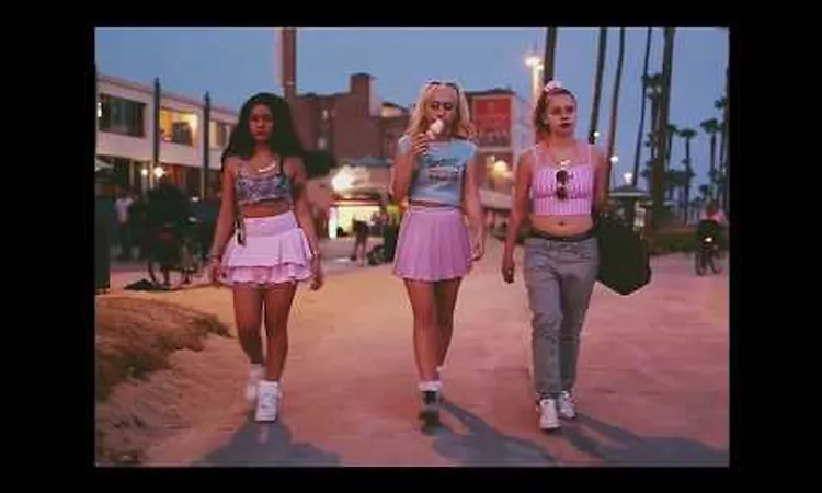 KALI UCHIS - MIAMI {FEAT. BIA} [MUSIC VIDEO]