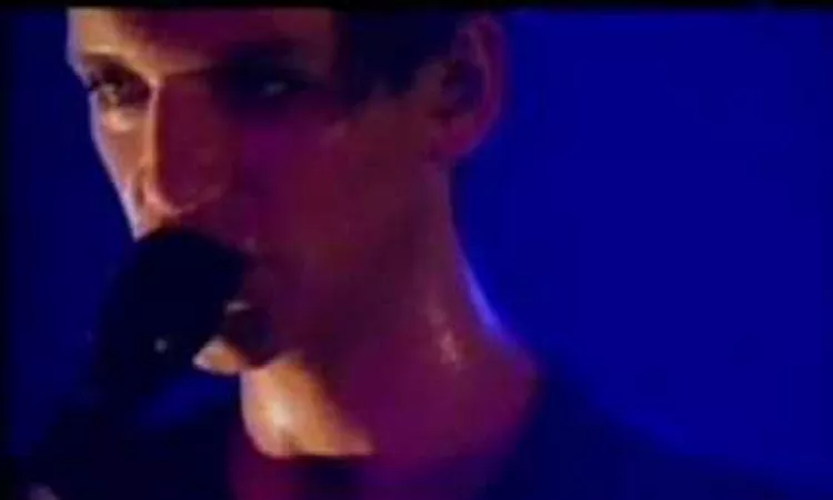 Placebo - Passive Aggressive (Live Version)