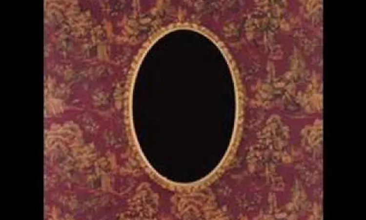 Bright Eyes - When the curious girl realizes she is under glass