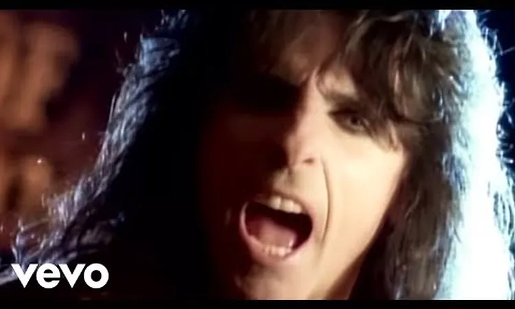 Alice Cooper - House of Fire (Official Music Video)