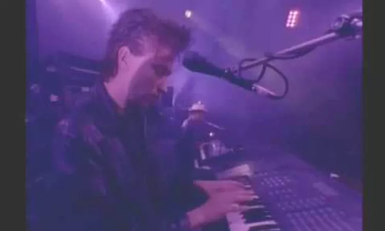 Depeche Mode - Strangelove (Live)1988 HQ
