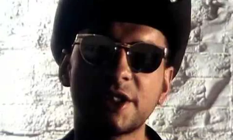 Depeche Mode - Personal Jesus (Official Video)