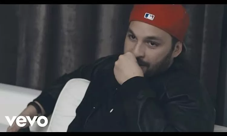 Swedish House Mafia ft. John Martin - Don't You Worry Child (Official Video)