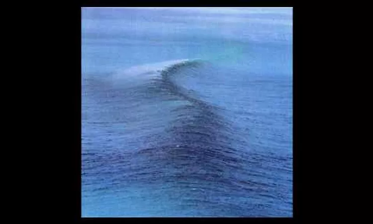 Ride- Vapour Trail