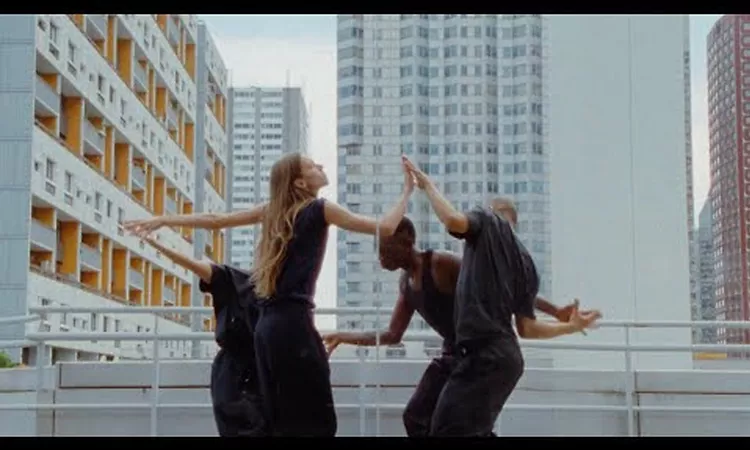 Hania Rani ? Dancing with Ghosts ft. Patrick Watson