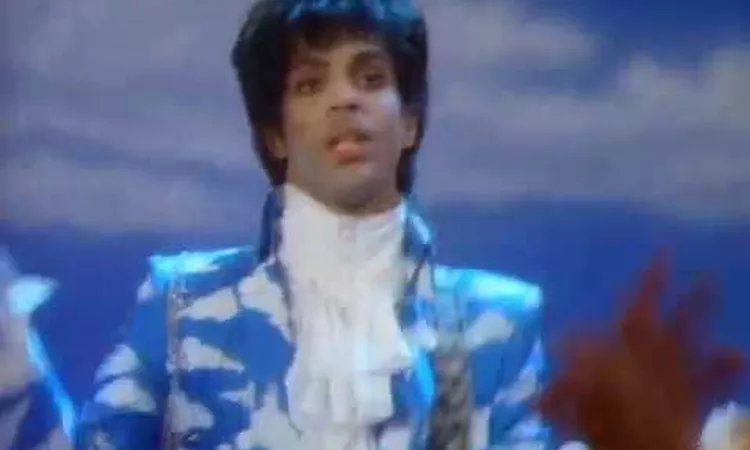 Prince - Raspberry Beret (Official Music Video)