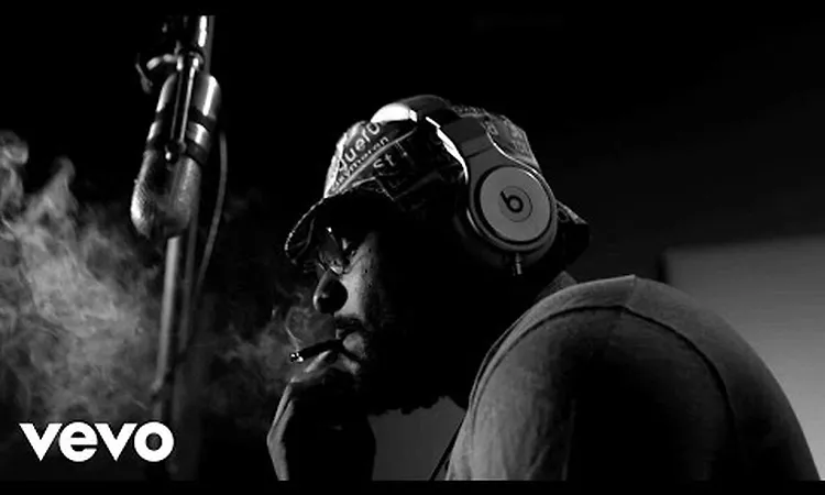 SchoolBoy Q - Studio (Explicit) ft. BJ The Chicago Kid