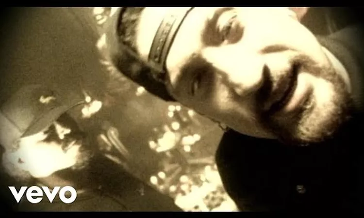 Cypress Hill - Throw Your Set In The Air