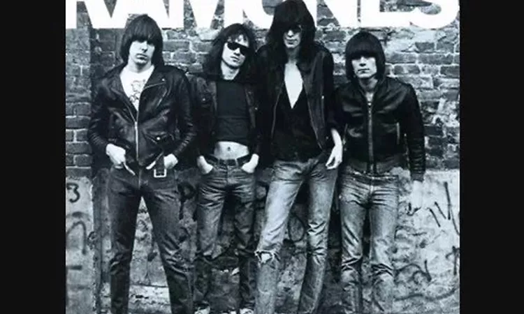 RAMONES - Let's Dance