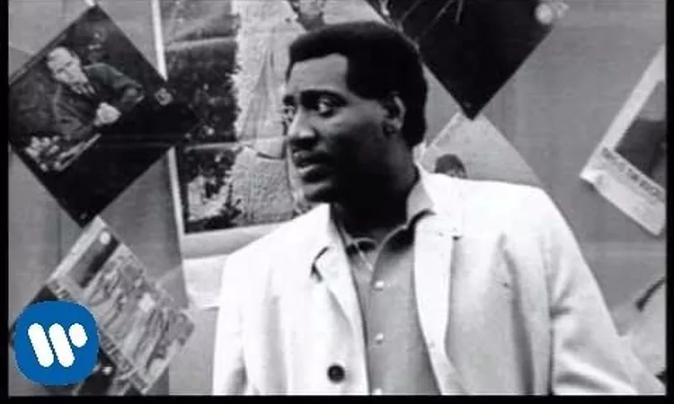 Otis Redding - (Sittin' On) The Dock Of The Bay (Official Video)