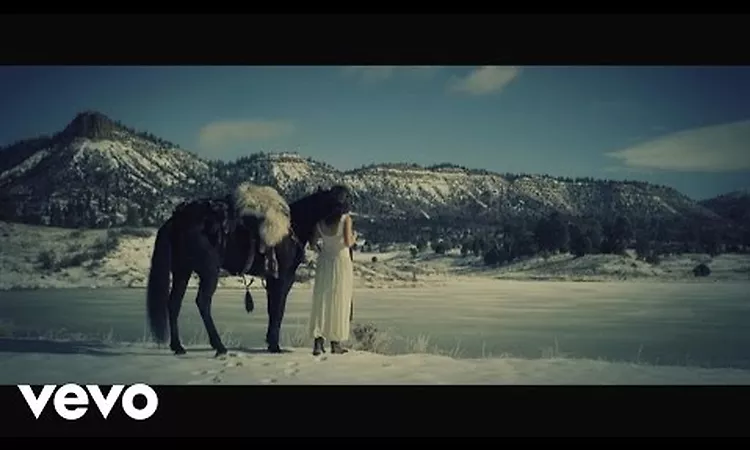 Thievery Corporation - Depth of My Soul ft. Shana Halligan
