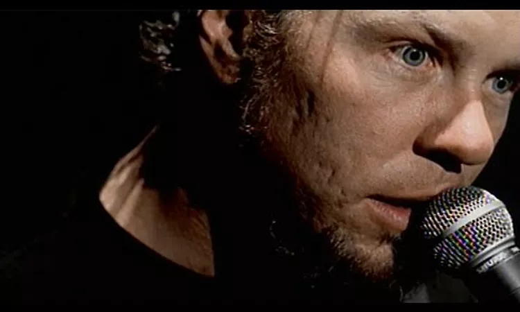 Metallica: Turn the Page (Official Music Video)