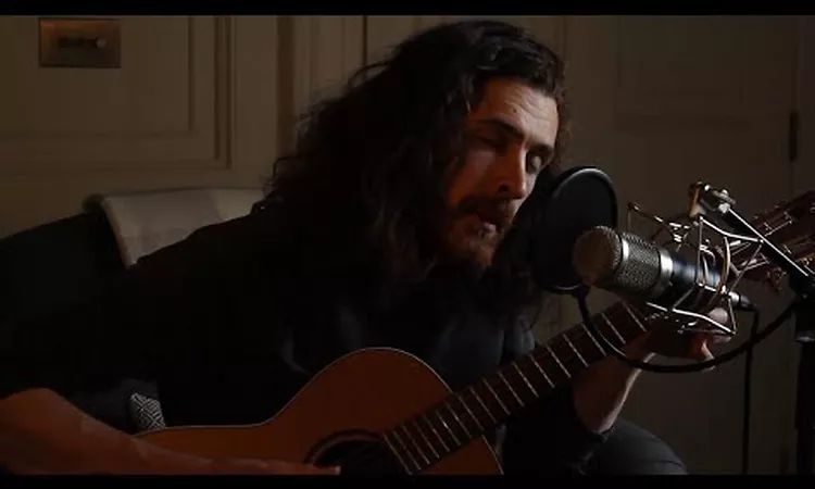 Hozier Performs ?Wasteland, Baby!?