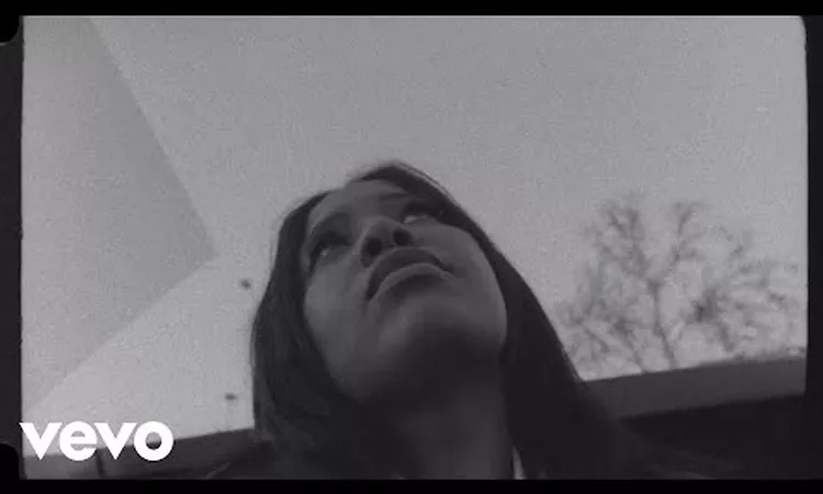 Baby Rose & BADBADNOTGOOD - Caroline feat. Mereba